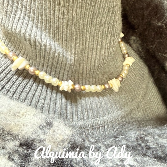 Alquimia Ivory and Gold Beaded Necklace - Picture 1 of 4